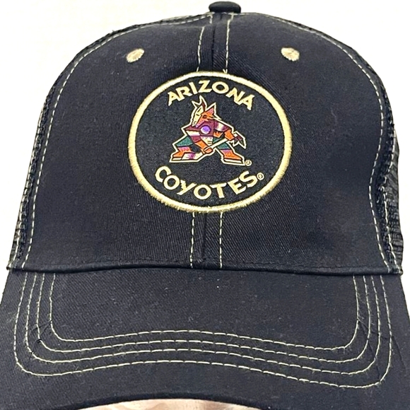 Vintage Arizona Coyotes Hockey Stadium Prom Snapback Hat - Picture 1 of 5